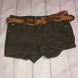 🌺Wallflower Shorts 13